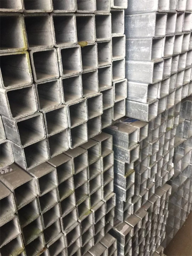 低合金 Q355B 济南济南济南镀锌无缝方管 工程专用无缝济南济南济南镀锌方管